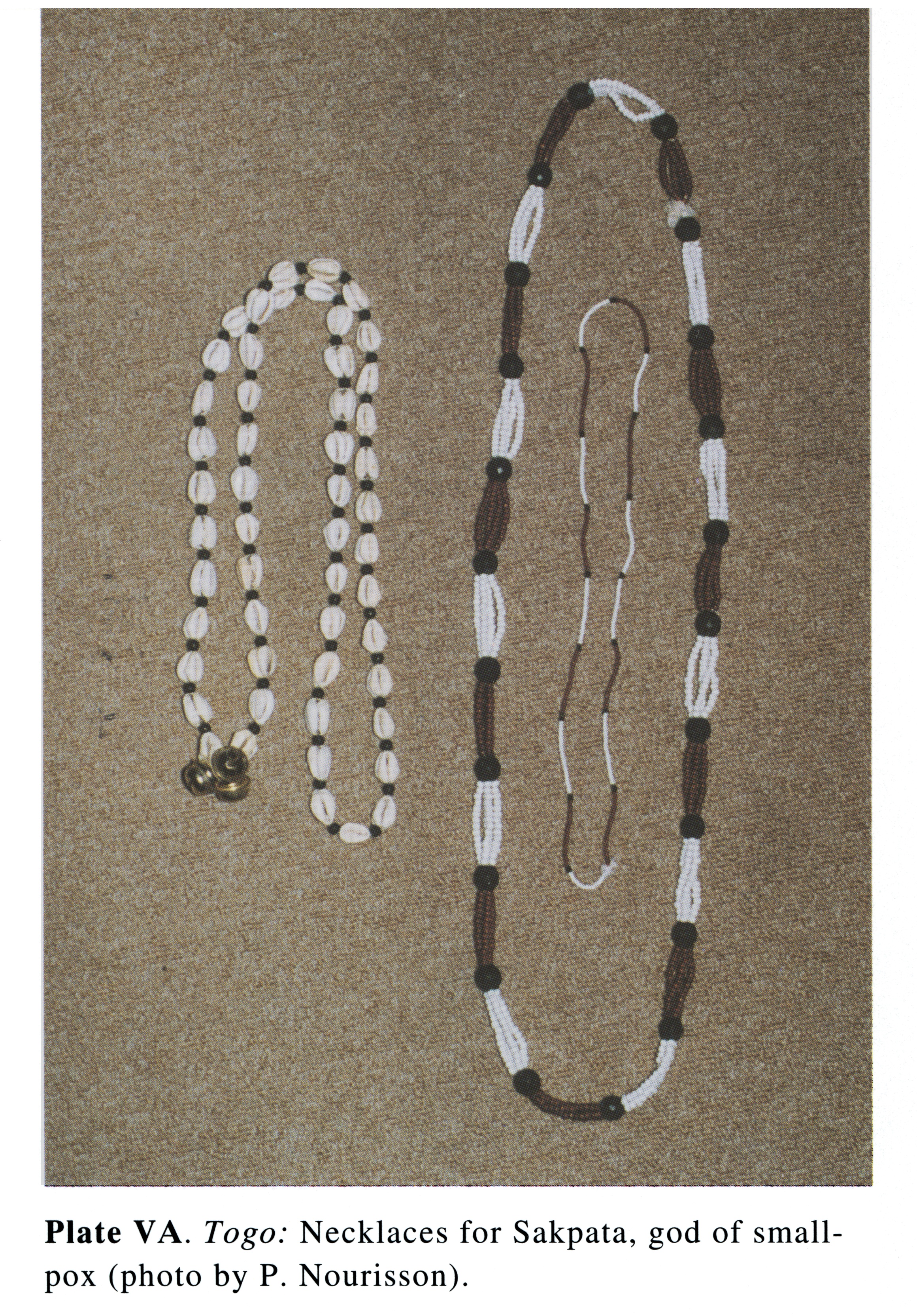 Plate VA Togo: Necklaces for Sakpata, god of smallpox (photo by P. Nourisson).